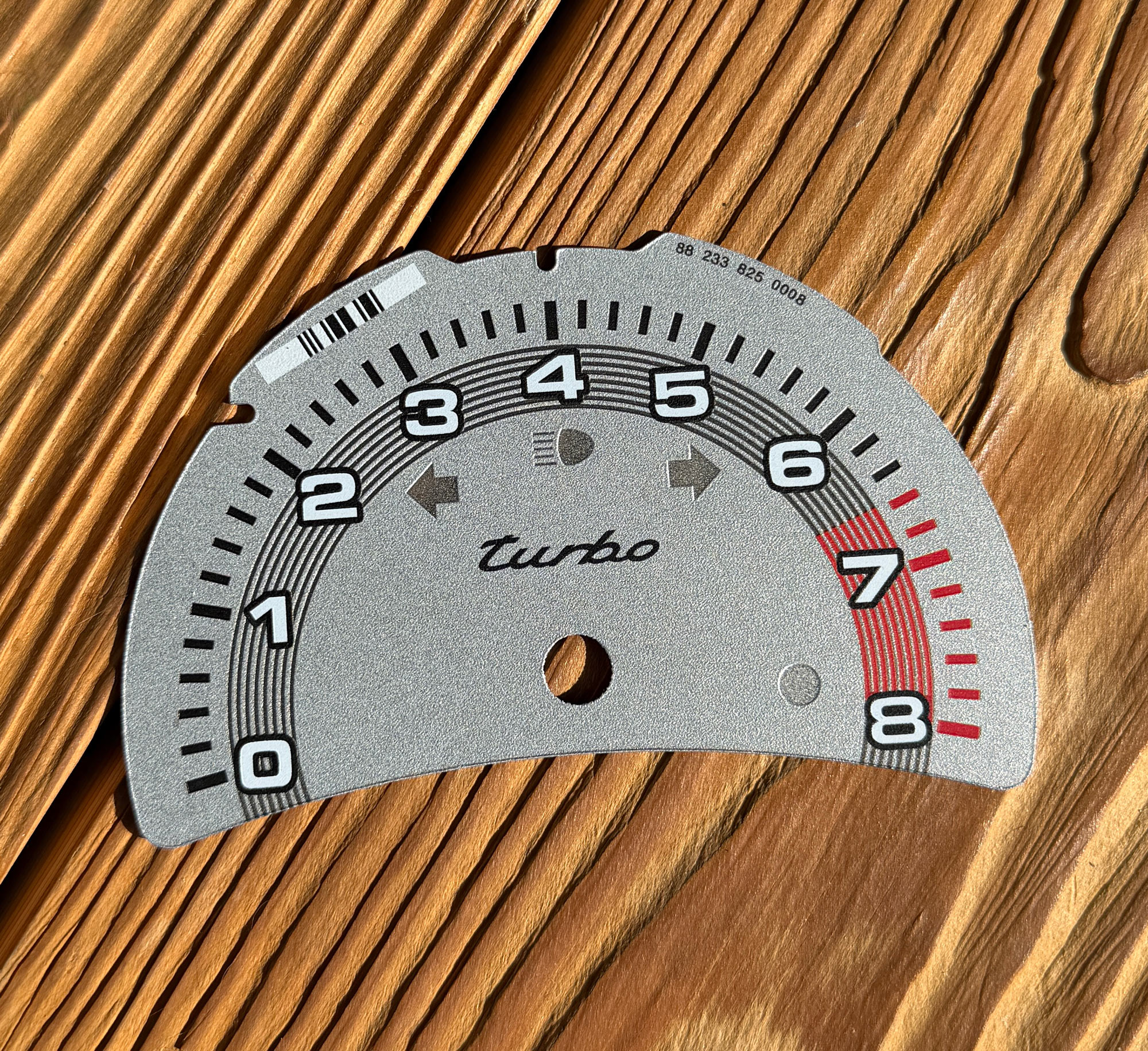 Porsche-911--996-Turbo-gauge-face-tachometer---metallic-silver