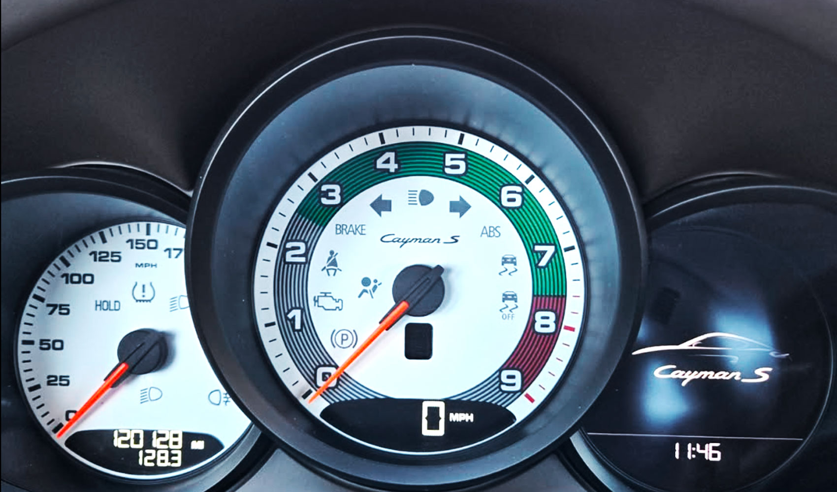 Porsche-981-Cayman-S-dashboard-instrument-cluster---Heritage-Desing-Edition---White---Review