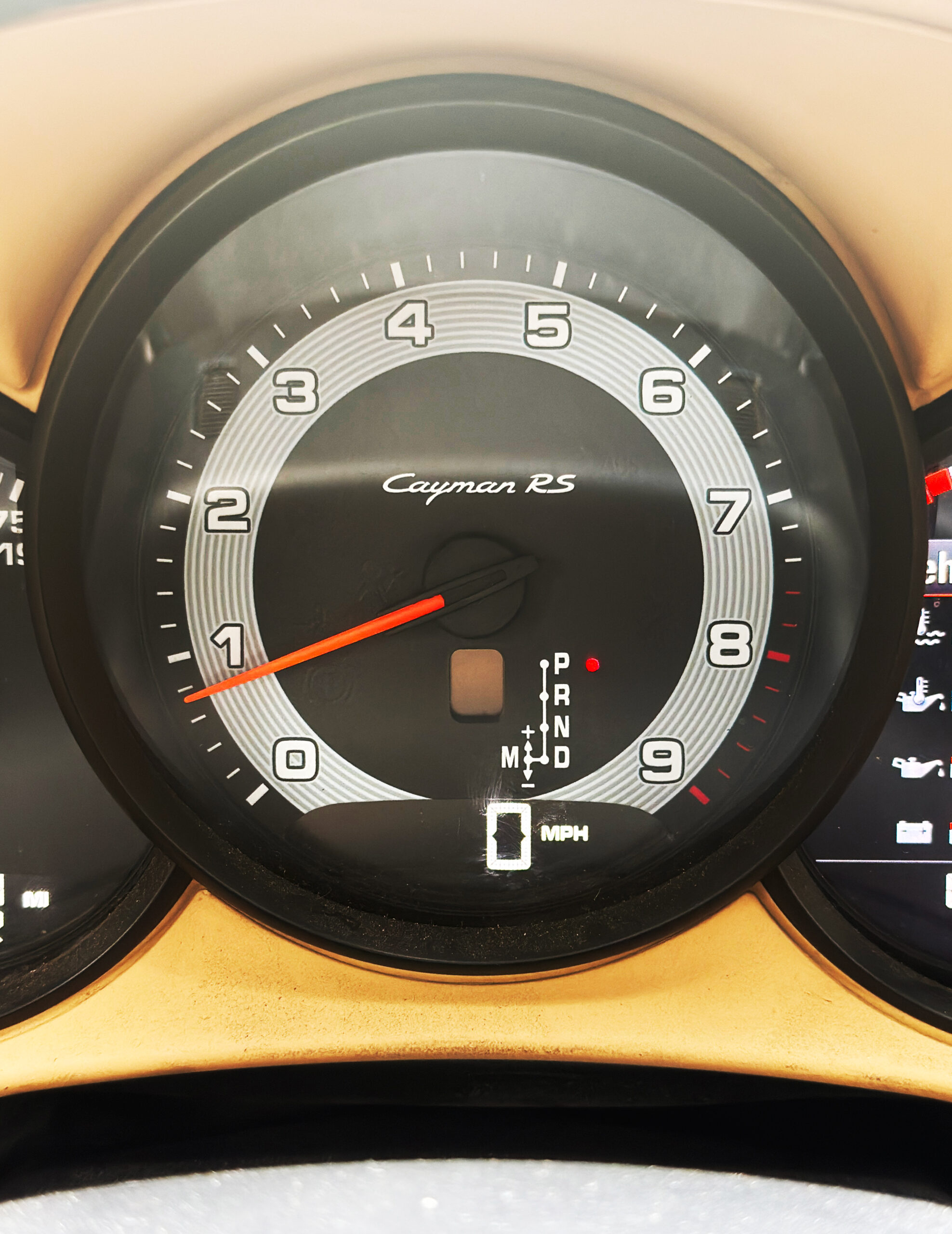 Porsche-981-Cayman-RS-gauge-face-tachometer--dial-black-with-white-solid-accent-track