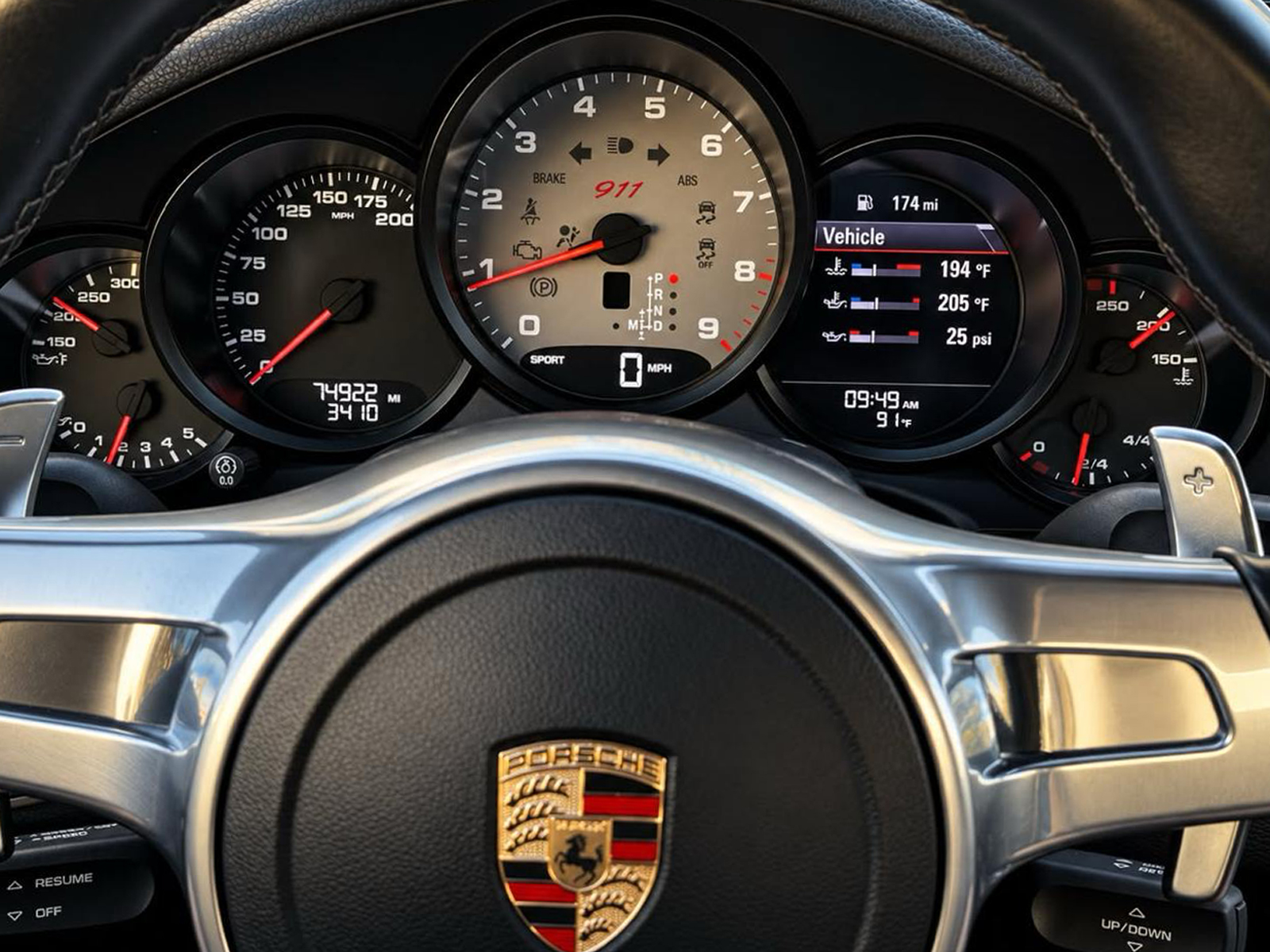 porsche-911-991-instrument-cluster---gray-with-red-logo-logo